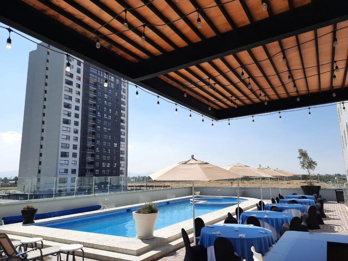 Fiesta Inn Celaya Galerias Экстерьер фото