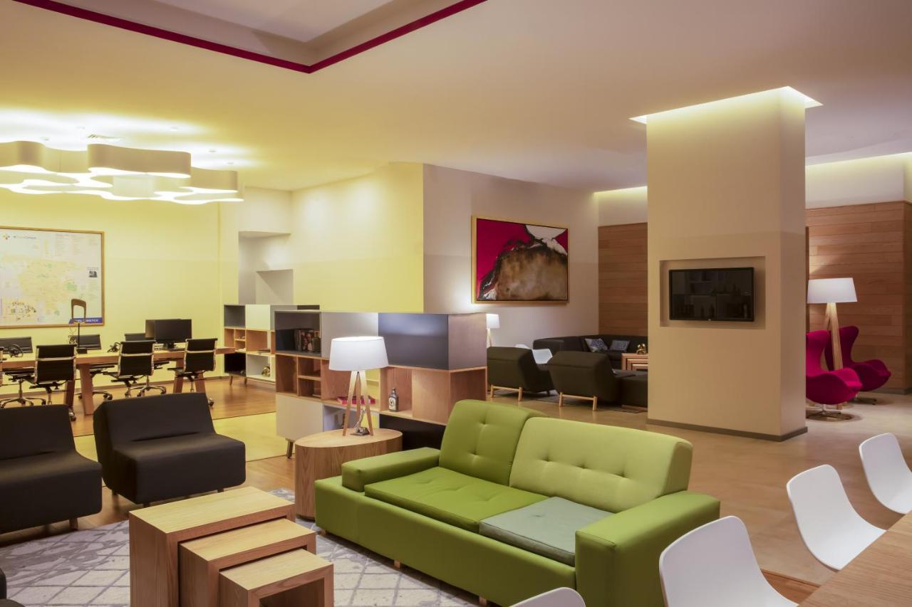 Fiesta Inn Celaya Galerias Экстерьер фото