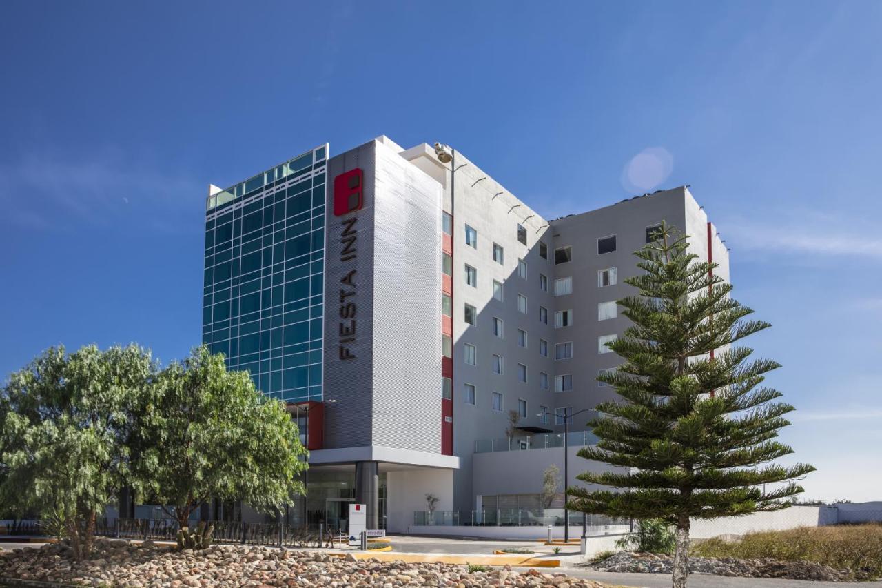 Fiesta Inn Celaya Galerias Экстерьер фото